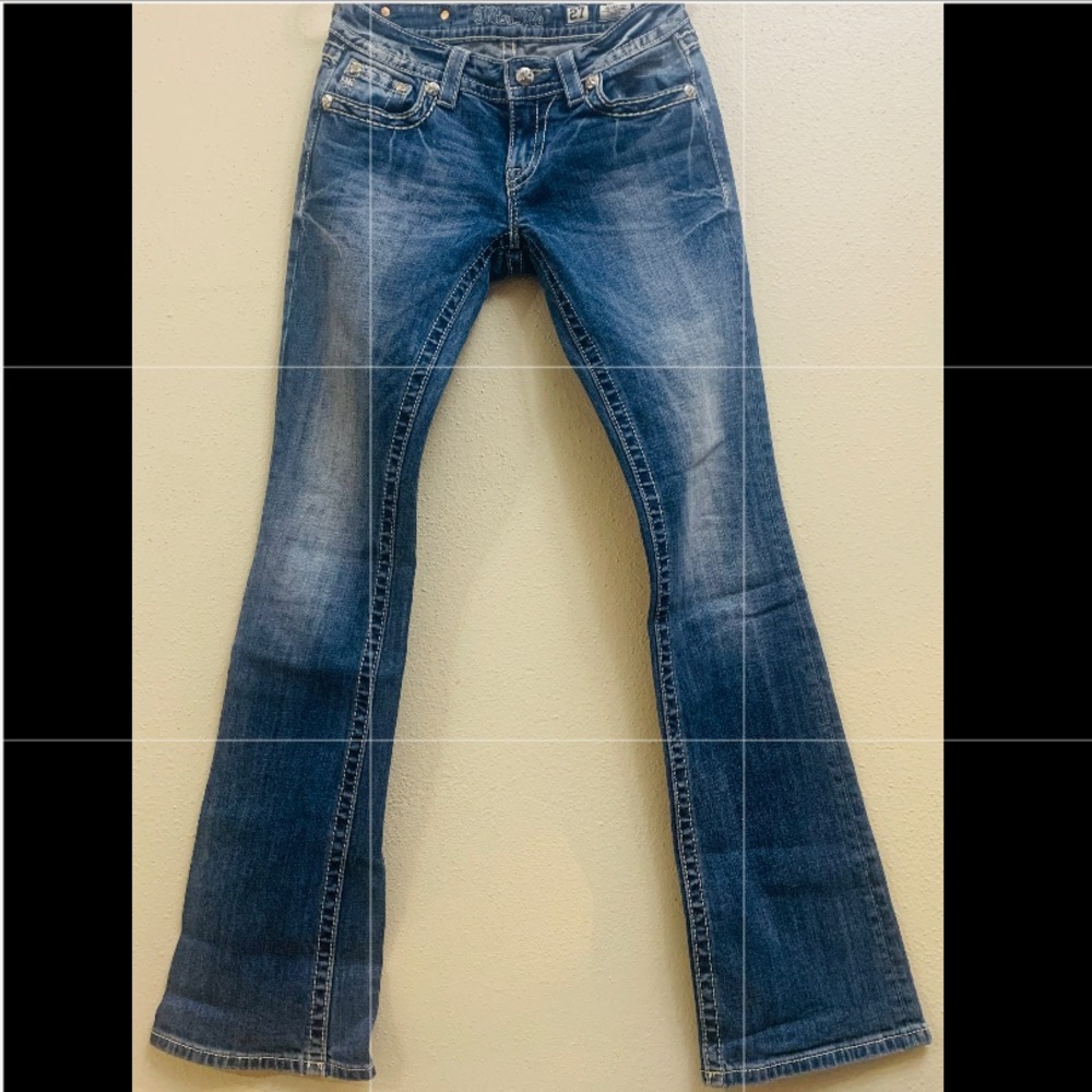 Woman’s Miss Me Jeans